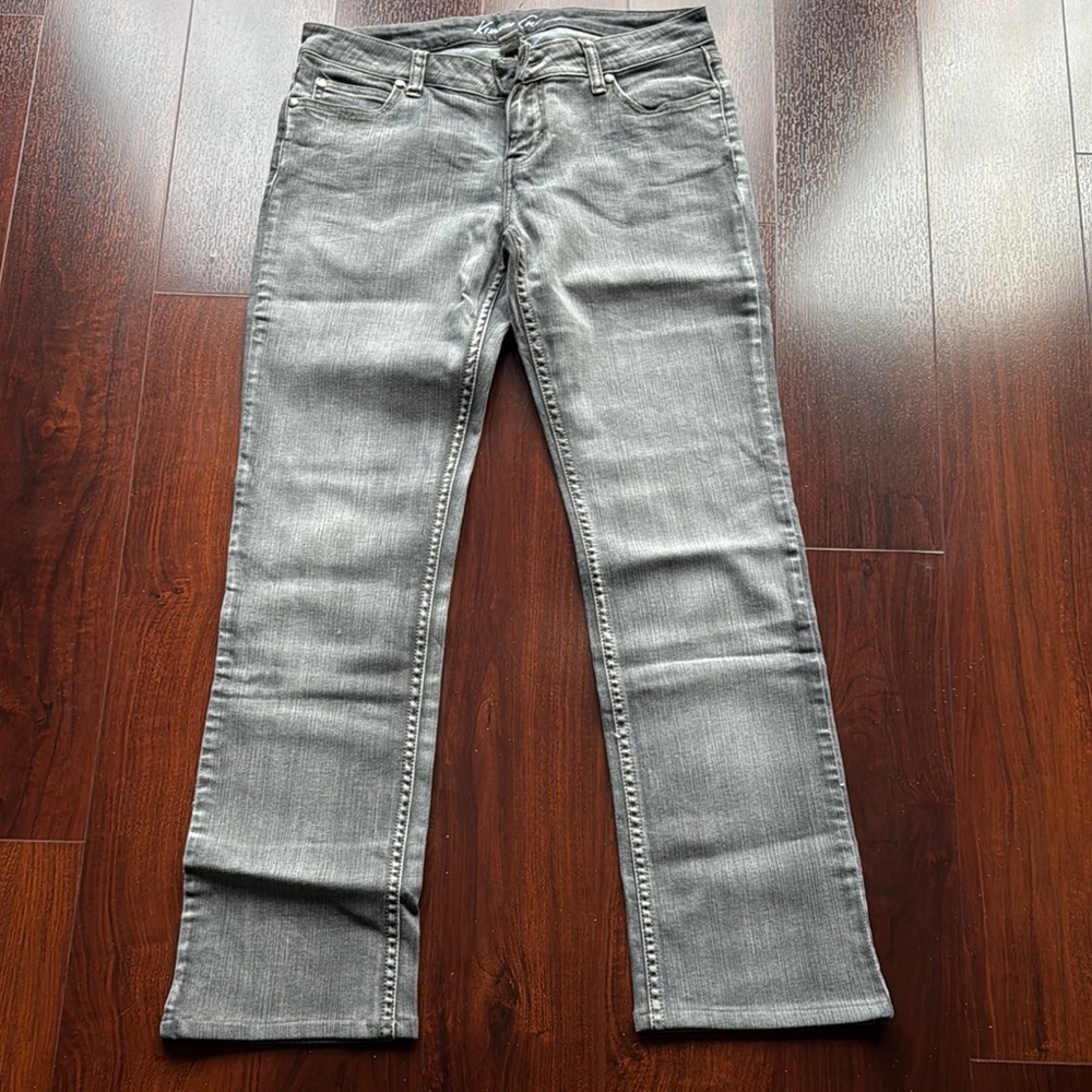 Women's Gray Straight-Leg Jeans